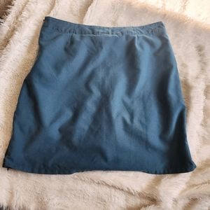 Patagonia blue hiking active skort with side zipper size 4